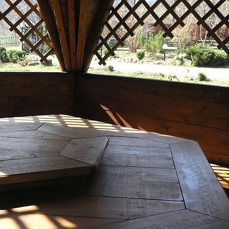 Sadyba Bilya Richky Yaremche Ngoại thất bức ảnh