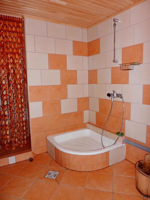 Sadyba Bilya Richky Yaremche Ngoại thất bức ảnh